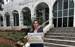 Kattya González presenta su tercer urgimiento - Judiciales.net