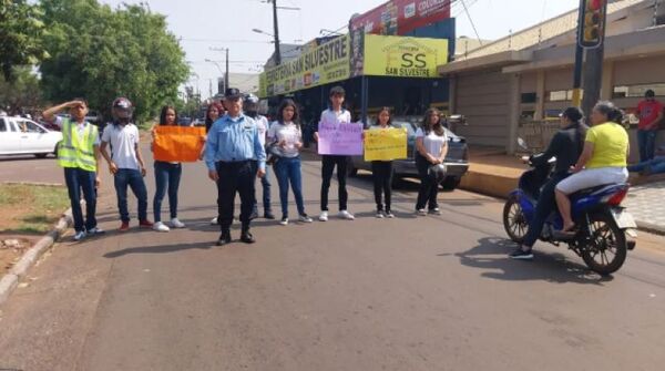 Estudiantes ejecutan proyecto de concienciación de educación vial