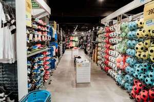 Decathlon, la tienda de deportes más grande del mundo ya abre sus puertas en Paraguay - Negocios - ABC Color