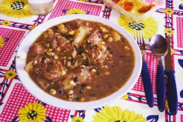 Jopara Tradicional Paraguayo: Receta de Sopa con Maíz y Poroto