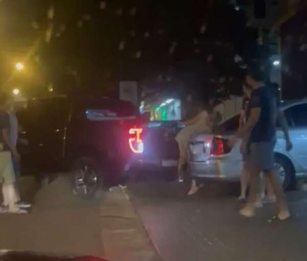 Video: Joven protagonizó un violento episodio en Hohenau y tras ser grabado fue aprehendido por la policía - Policiales - ABC Color