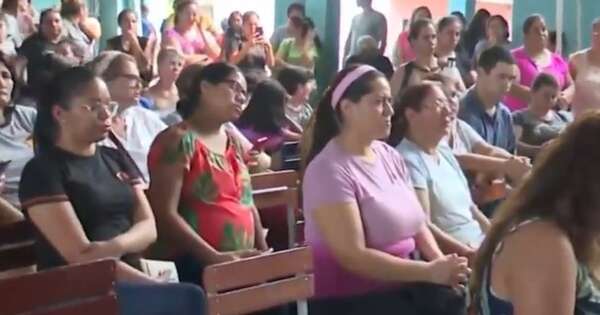 La Nación / Padres denuncian malversación de fondos por parte de la directora de un colegio en Luque