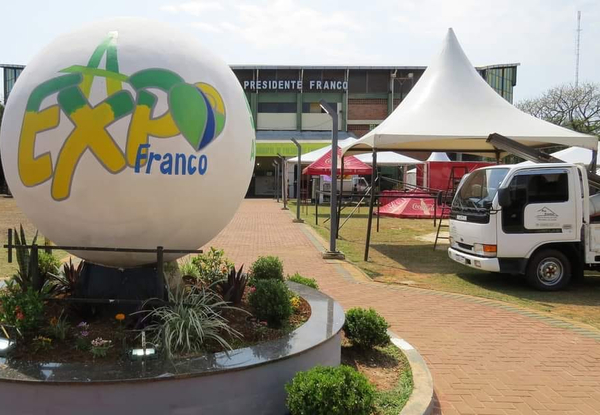 Insisten en el traslado de la Expo Franco del Área 5 - La Clave
