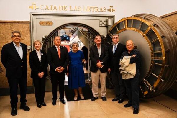 Legado de Roa Bastos ingresó a la "Caja de las Letras" del Instituto Cervantes - .::Agencia IP::.