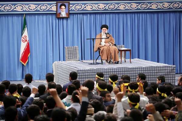En pleno ataque con misiles, el ayatolá iraní envió un mensaje a Israel - Mundo - ABC Color