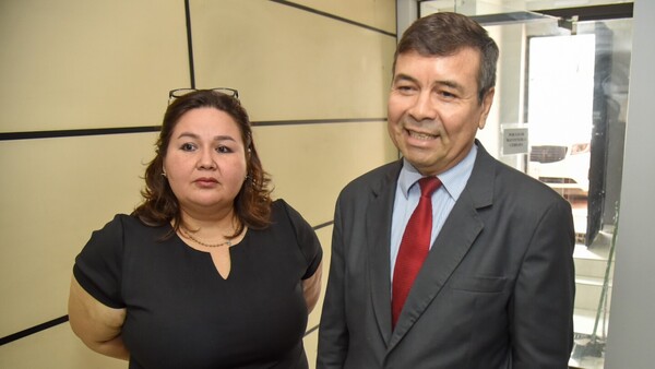 Jueza denuncia al ex titular del JEM y a otros por supuesto tráfico de influencias