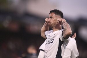 Versus / Gabriel Ávalos cortó su sequía y convirtió después de siete partidos