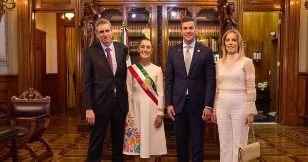 Diario HOY | Peña desea éxitos a la nueva presidenta mexicana en acto de posesión