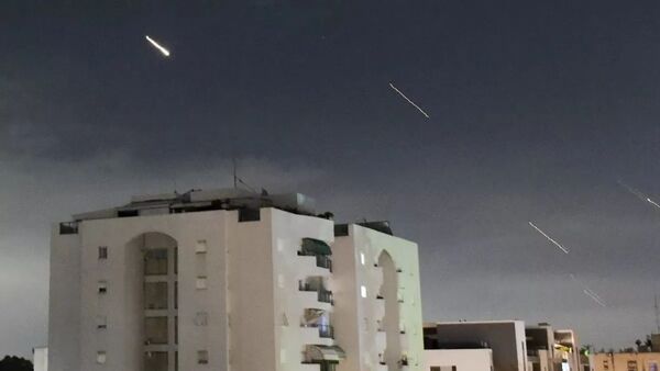 Portaviones y barcos de USA se movilizan al Golfo tras el ataque iraní a Israel