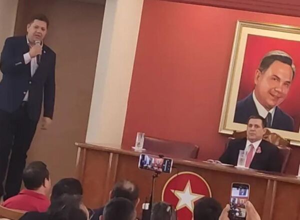 Mensaje de Horacio Cartes al compadre de Mario Abdo;