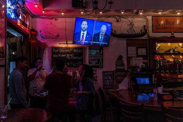 Candidatos a la vicepresidencia de EEUU defienden en su debate a Trump y Harris - Mundo - ABC Color
