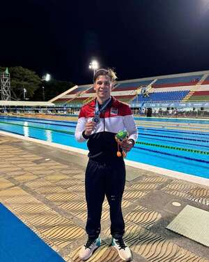 Charles Hockin, presea de plata en el Sudamericano de natación en Colombia - Polideportivo - ABC Color
