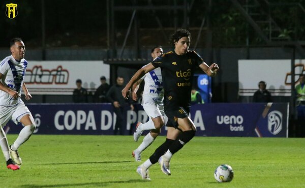 Versus / Tres equipos de Primera van por dos boletos a los Cuartos de Final