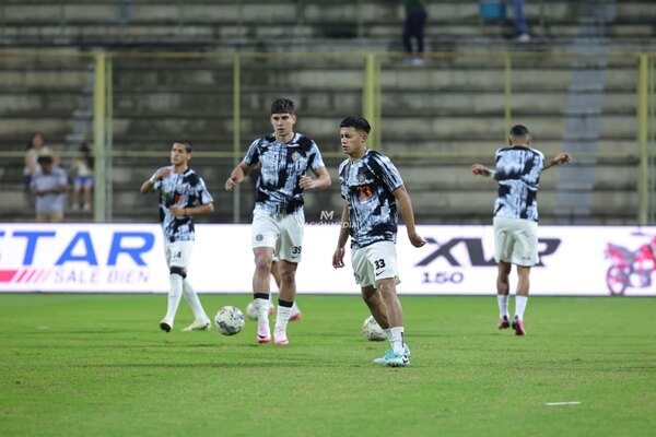Versus / Olimpia está para llevar otro partido a Encarnación