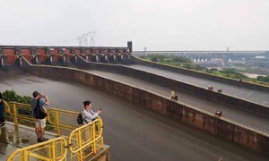 Itaipú y Yacyretá producen menos energía por bajante de los ríos Paraná y Paraguay – Prensa 5