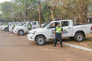 En comisarías de Guairá y Caazapá ya están las nuevas patrulleras destinadas a reforzar seguridad ciudadana - .::Agencia IP::.