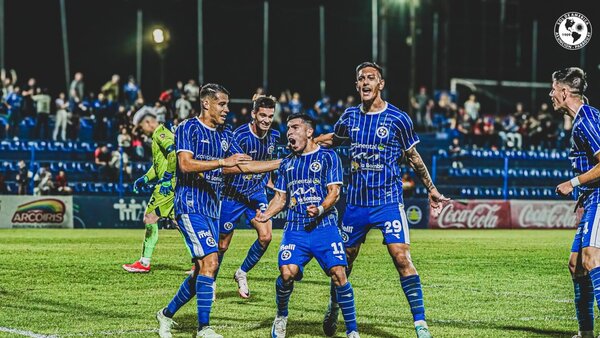 Duelo clave y con arbitraje que da risa