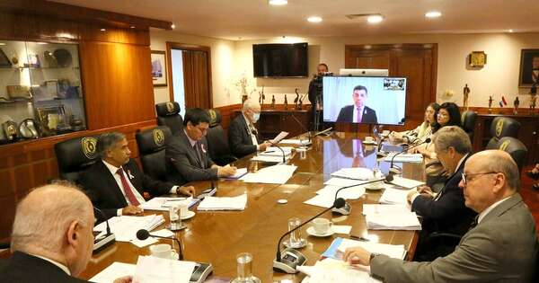 Diario HOY | Corte confirma a diez nuevos fiscales adjuntos para la Fiscalía