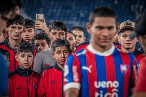 Versus / Diego León está en la mira de tres gigantes del fútbol europeo