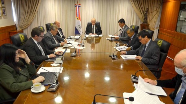 La Corte elige a 10 nuevos fiscales adjuntos, dejando de lado a algunos cuestionados