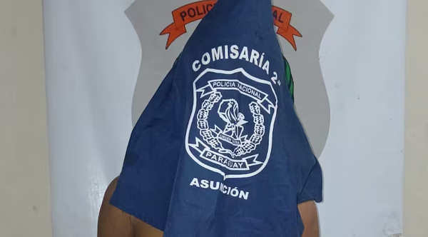 Detienen a joven que asaltó a niño de 8 años a la salida de la escuela - Noticiero Paraguay