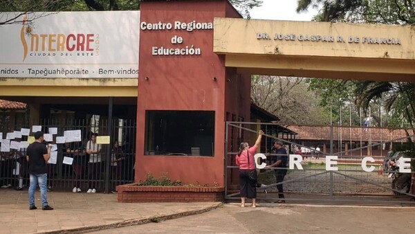 Se agudiza crisis interna en el Centro Regional de Educación