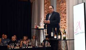Premier del Banco GNB presentó la cata de copas Riedel - Empresariales - ABC Color