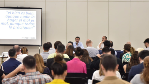 UCOM presentó el primer doctorado en Ciencia de Datos del Paraguay (lo más demandado a nivel global)