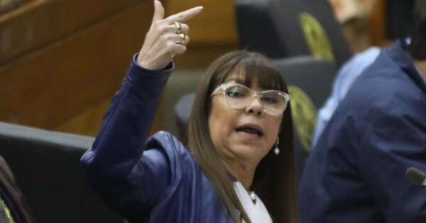 La Nación / Critican desatinados dichos de la senadora Amarilla