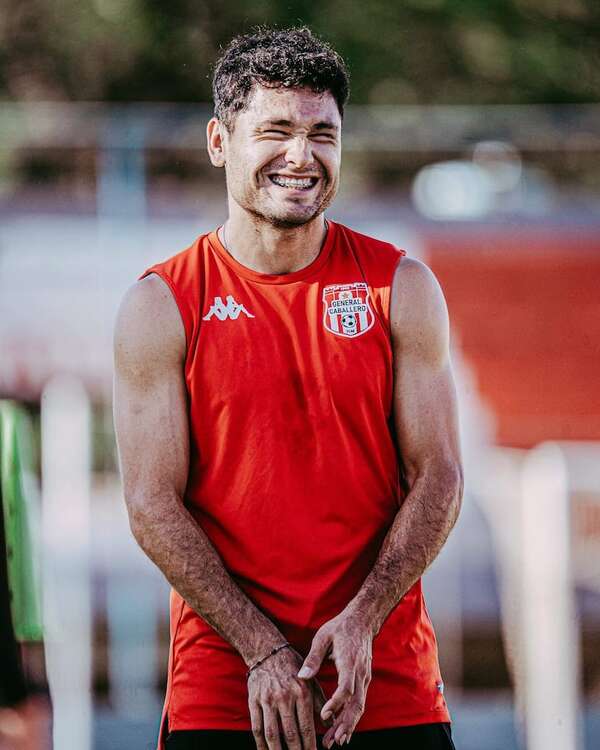 Míller Mareco encontró “su mundo” en Mallorquín - Fútbol - ABC Color