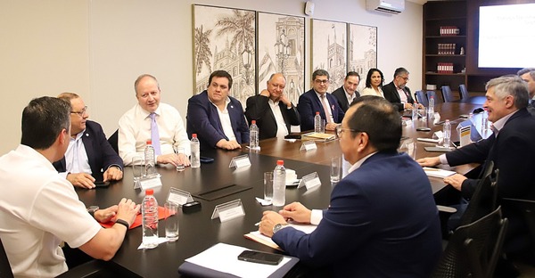 Gobierno aprueba licitaciones para ampliar “Hambre Cero” en escuelas públicas - ADN Digital