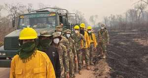 Diario HOY | Peña condecora a bomberos por su lucha contra incendios