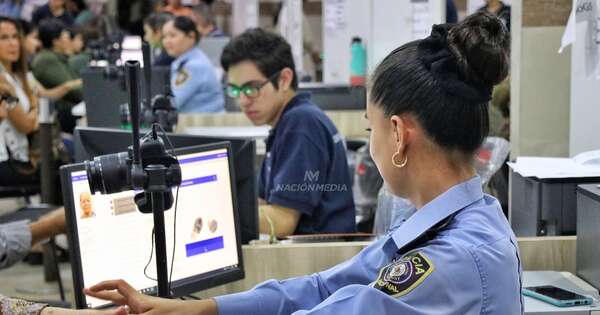 La Nación / Identificaciones no puede entregar 4.000 cédulas por falta de insumos