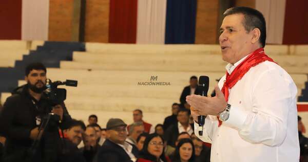 La Nación / Imagen de Cartes supera a demás líderes políticos, según encuesta
