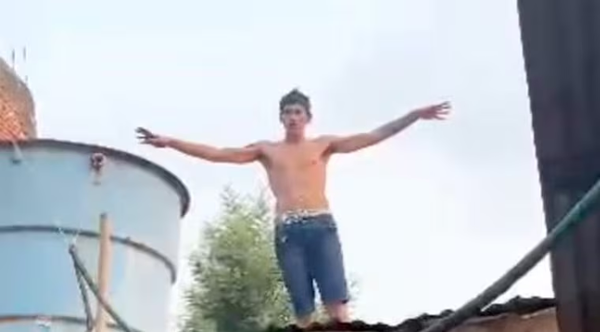 Capturan a joven que golpeó a su madre y causó destrozos - Noticiero Paraguay
