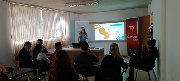 Presentación del "Concurso de Turismo Joven y Creativo" en SENATUR-Itapúa: Fomentando la Innovación en el Turismo Regional