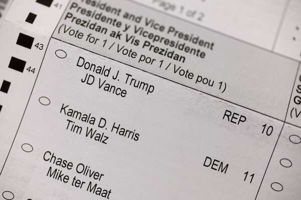 Kamala versus Trump: lo último de las encuestas a un mes de las generales - Mundo - ABC Color