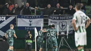 El Tottenham emerge entre el humo húngaro