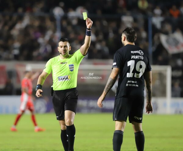 Versus / Los árbitros elegidos para una nueva fecha del torneo Clausura