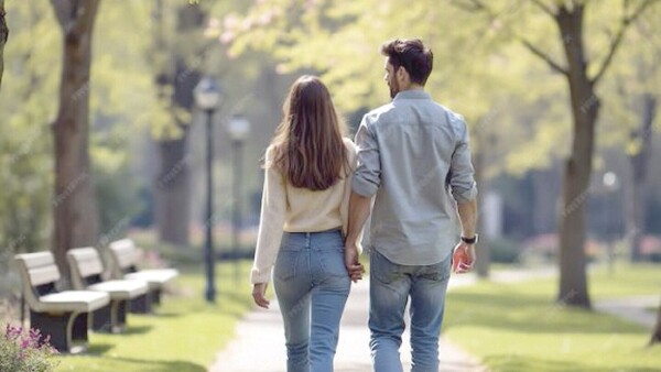 “Me puse de novia con mi vecino y me controla todo el tiempo”