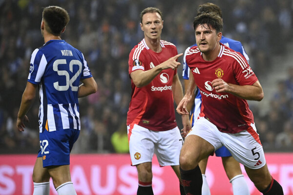 Versus / Manchester United rescata un empate en un partido que ganaba por dos goles de diferencia