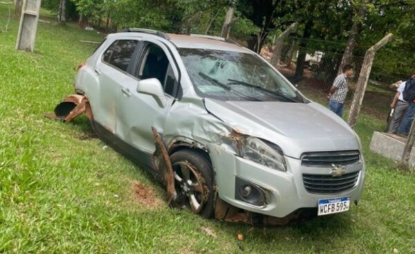 Accidente deja daños materiales y un herido leve en Hernandarias