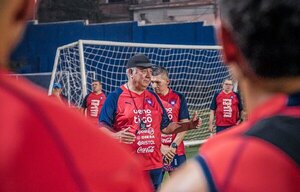 Versus / El primer once que prepara Jara Saguier en Cerro Porteño