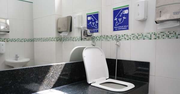 La Nación / IPS inauguró el primer baño para pacientes ostomizados del país