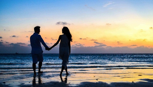 Sexólogo asegura que el enamoramiento es la peor etapa del ser humano - Teleshow