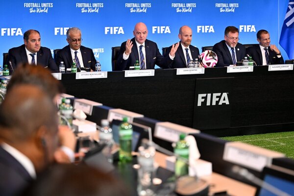 Versus / FIFA aplaza la decisión sobre eventual suspensión de la federación israelí