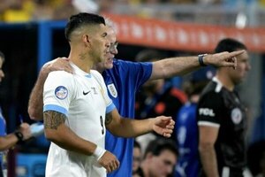 Versus / Fuertes críticas de Luis Suárez a Marcelo Bielsa por su trato como DT de Uruguay