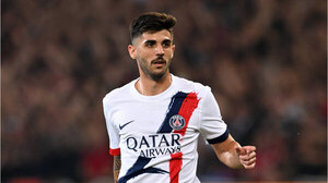 Versus / Beraldo del PSG reemplaza al lesionado Bremer en la selección de Brasil