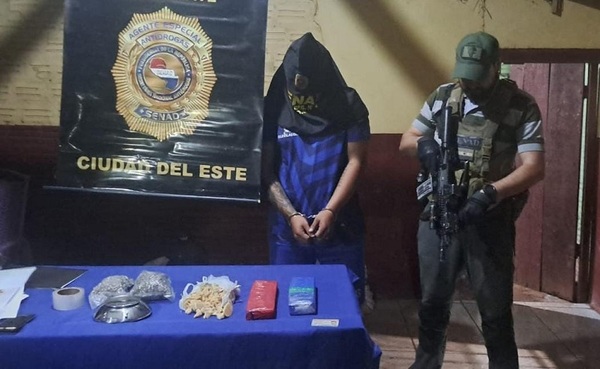 Senad detiene a dos personas y requisa 7 mil dosis de drogas