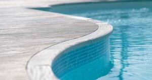 Diario HOY | Niño de 3 años muere ahogado tras caer en una piscina